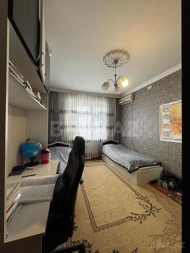 Продаётся 4-комн. вторичка 100 м², Хатаинский р., photo 8 from 12