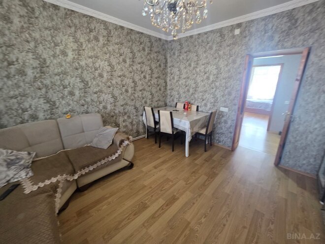 Продаётся 3-комн. вторичка 90 м², Абшеронcкий  р., photo 1 from 17