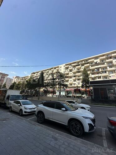 Satılır 2 otaqlı köhnə tikili 60 m², Həzi Aslanov m., photo 1 from 14