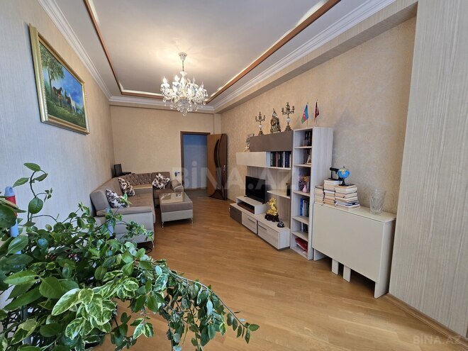 Продается 3-комн. новостройка 107 м², м. Ази Асланов, photo 4 from 18