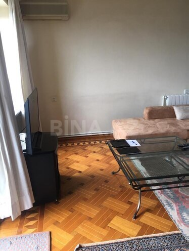 İcarəyə verilir 2 otaqlı köhnə tikili 75 m², Sahil m., photo 6 from 15
