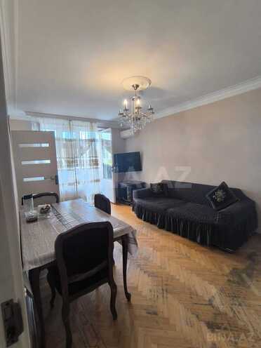 Satılır 2 otaqlı köhnə tikili 55 m², İnşaatçılar m., photo 3 from 9