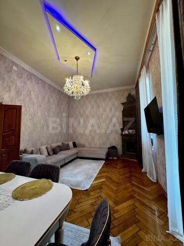 Продаётся 3-комн. вторичка 130.7 м², м. Ичеришехер, photo 6 from 21