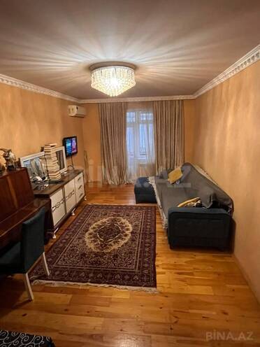 Satılır 2 otaqlı köhnə tikili 75 m², Suraxanı q., photo 1 from 9