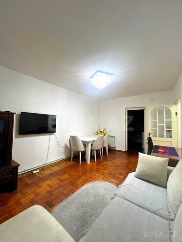 Satılır 2 otaqlı köhnə tikili 65.5 m², İnşaatçılar m., photo 4 from 21