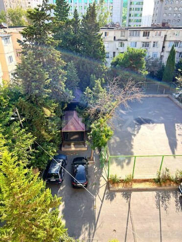 Satılır 2 otaqlı köhnə tikili 65.5 m², İnşaatçılar m., photo 5 from 21