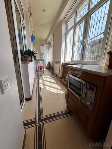 Сдаётся 3-комн. вторичка 150 м², м. Иншаатчылар, photo 7 from 10