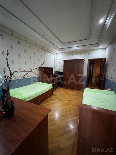 Сдаётся 3-комн. вторичка 150 м², м. Иншаатчылар, photo 6 from 10