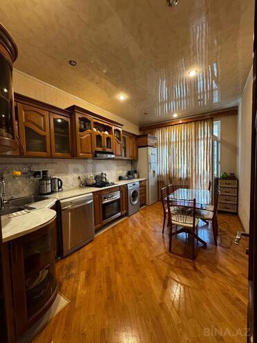 Сдаётся 3-комн. вторичка 150 м², м. Иншаатчылар, photo 4 from 10