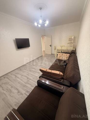 Сдаётся 3-комн. вторичка 80 м², м. Гянджлик, photo 1 from 13