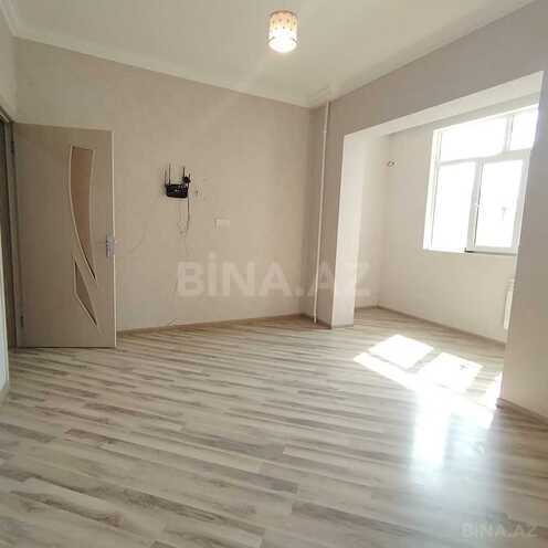 Satılır 2 otaqlı köhnə tikili 43 m², Xalqlar Dostluğu m., photo 1 from 24