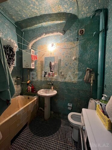 Продаётся 3-комн. вторичка 55 м², м. Кара Караев, photo 11 from 14