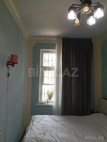 Продаётся 3-комн. вторичка 55 м², м. Кара Караев, photo 9 from 14