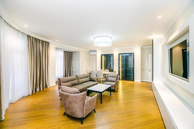 İcarəyə verilir 3 otaqlı yeni tikili 148 m², 8 Noyabr m., photo 1 from 18