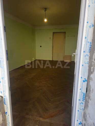 Продаётся 3-комн. вторичка 70 м², м. Иншаатчылар, photo 4 from 15