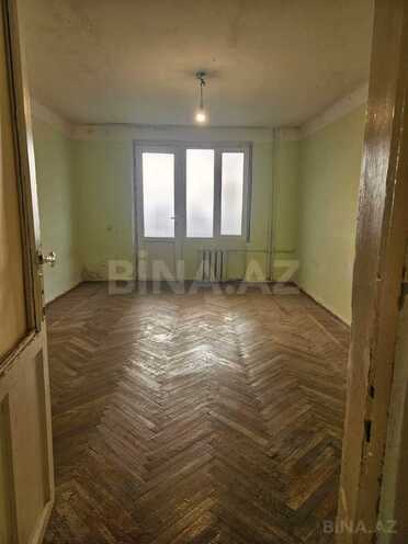 Продаётся 3-комн. вторичка 70 м², м. Иншаатчылар, photo 1 from 15