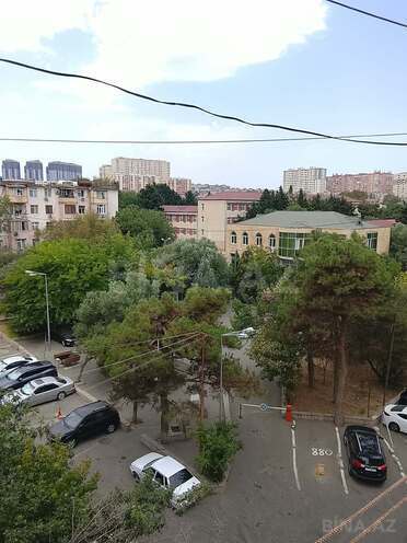 Продаётся 1-комн. вторичка 35 м², м. Иншаатчылар, photo 4 from 15
