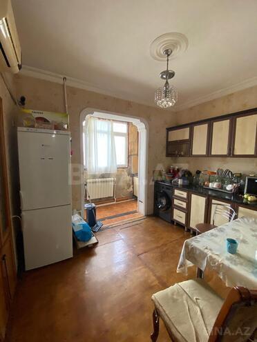 Satılır 2 otaqlı köhnə tikili 55 m², Massiv V q., photo 7 from 12