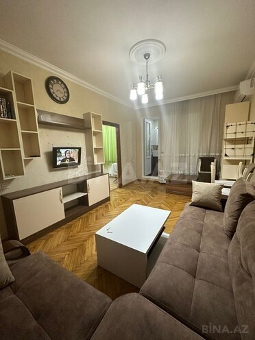 Сдаётся 2-комн. вторичка 55 м², м. Насими, photo 1 from 11