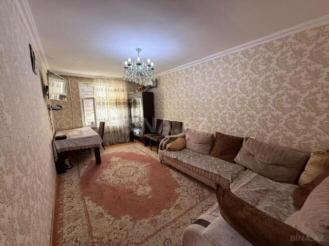 Продаётся 2-комн. вторичка 65 м², м. Ази Асланов, photo 1 from 16