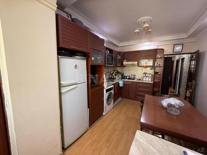 Продаётся 2-комн. вторичка 65 м², м. Ази Асланов, photo 9 from 16