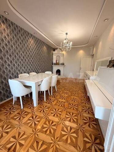 Satılır 4 otaqlı köhnə tikili 110 m², Gənclik m., photo 3 from 14