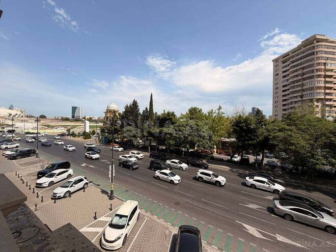 Satılır 4 otaqlı köhnə tikili 110 m², Gənclik m., photo 6 from 14