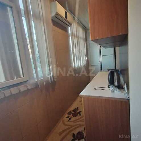 Satılır 2 otaqlı köhnə tikili 60 m², Qara Qarayev m., photo 12 from 16