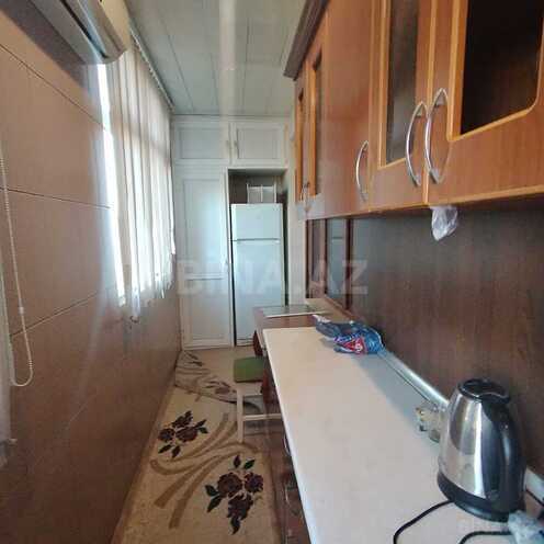 Satılır 2 otaqlı köhnə tikili 60 m², Qara Qarayev m., photo 11 from 16