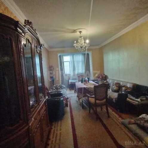 Satılır 2 otaqlı köhnə tikili 60 m², Qara Qarayev m., photo 1 from 16