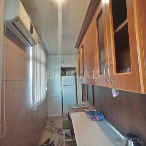 Satılır 2 otaqlı köhnə tikili 60 m², Qara Qarayev m., photo 8 from 16