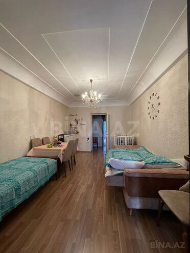 Продаётся 3-комн. вторичка 75 м², м. Иншаатчылар, photo 4 from 15
