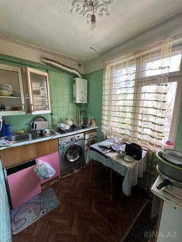 Продаётся 3-комн. вторичка 70 м², м. Нефтчиляр, photo 8 from 14