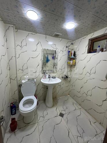 Продаётся 3-комн. вторичка 70 м², м. Нефтчиляр, photo 6 from 14