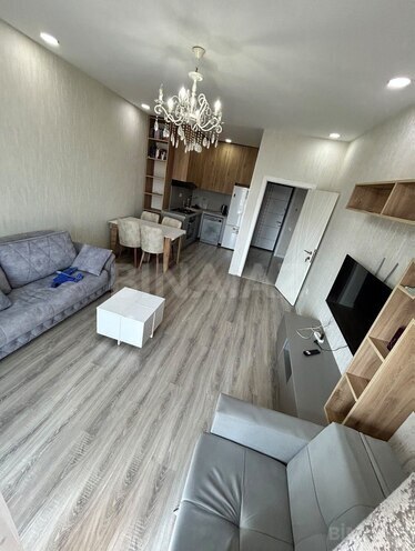 Сдается 2-комн. новостройка 65 м², м. 8 ноября, photo 3 from 9