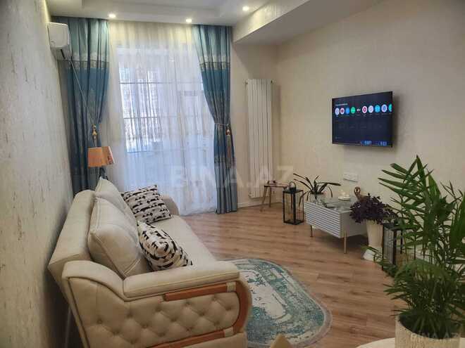 Сдаётся 2-комн. новостройка 75 м², пос. Бадамдар, photo 1 from 16