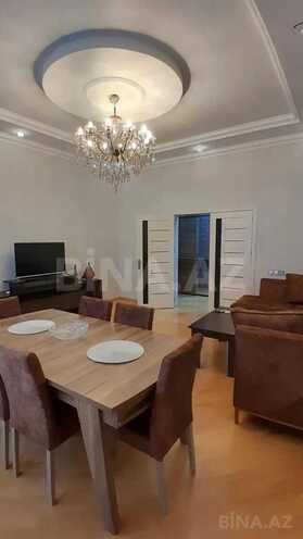 Продаётся 2-комн. новостройка 64 м², м. Ази Асланов, photo 1 from 9
