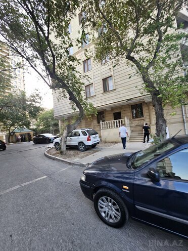 İcarəyə verilir  obyekt 130 m², İnşaatçılar m., photo 1 from 20