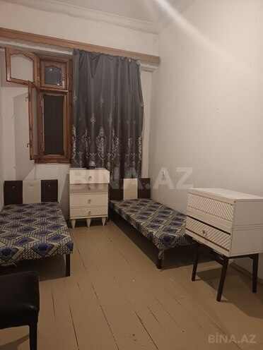 Сдаётся 2-комн. вторичка 60 м², м. Нефтчиляр, photo 1 from 9