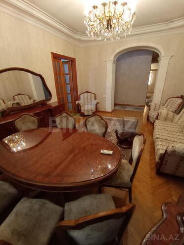 İcarəyə verilir 4 otaqlı köhnə tikili 115 m², Sahil m., photo 18 from 19