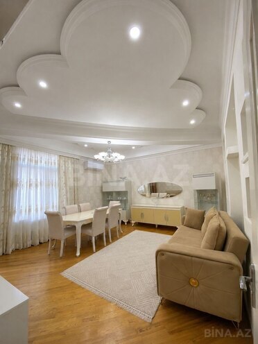 Продаётся 3-комн. новостройка 117 м², м. Иншаатчылар, photo 1 from 16