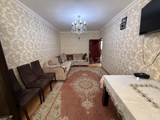 Продаётся 2-комн. вторичка 60 м², м. Ази Асланов, photo 4 from 15