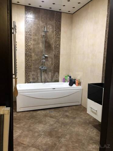 Сдаётся 3-комн. новостройка 140 м², м. Кара Караев, photo 6 from 18