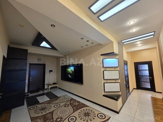 Сдаётся 3-комн. новостройка 145 м², м. Низами, photo 19 from 22