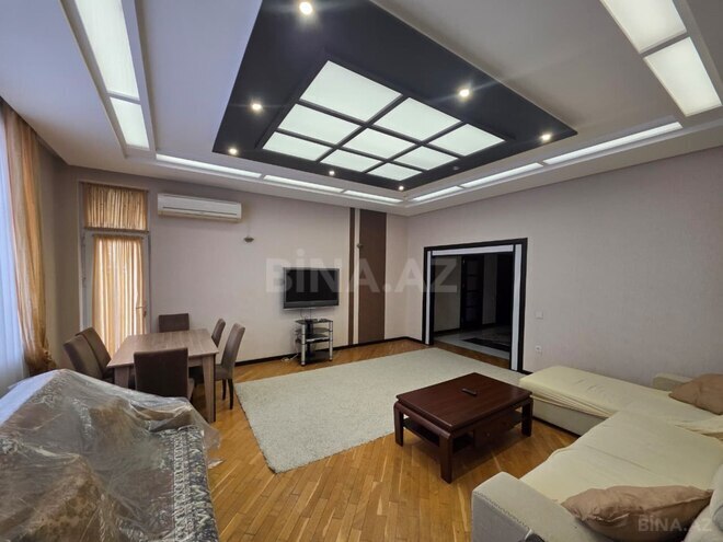 Сдаётся 3-комн. новостройка 145 м², м. Низами, photo 4 from 22