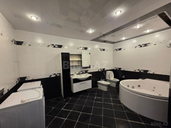Сдаётся 3-комн. новостройка 145 м², м. Низами, photo 16 from 22