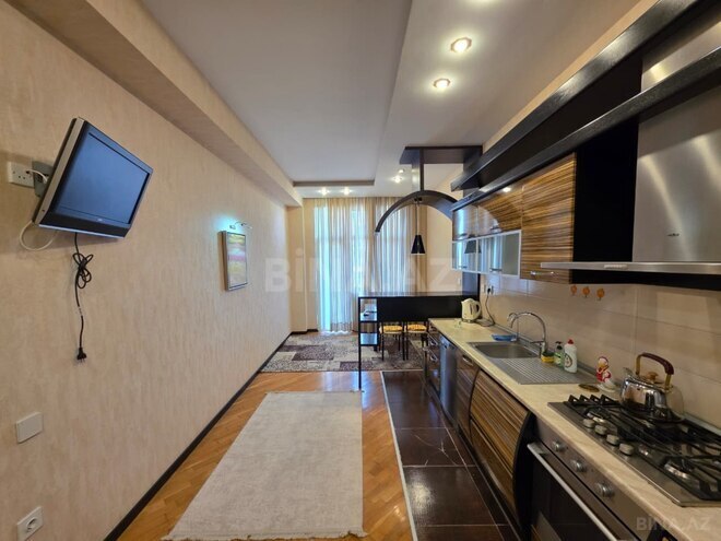 Сдаётся 3-комн. новостройка 145 м², м. Низами, photo 13 from 22