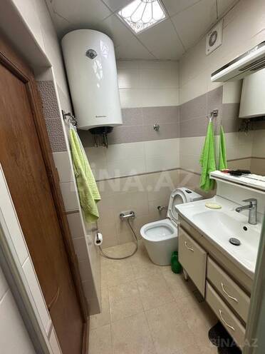 Продаётся 3-комн. вторичка 75 м², м. Иншаатчылар, photo 17 from 30