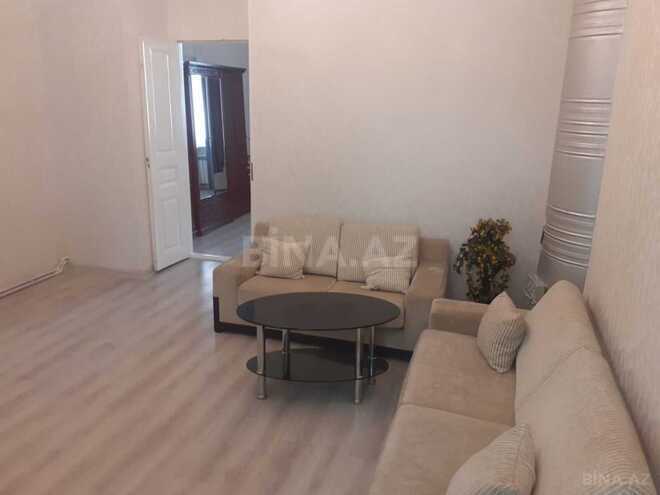 Satılır 2 otaqlı köhnə tikili 60 m², Bakıxanov q., photo 1 from 10