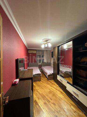 Продаётся 3-комн. вторичка 70 м², м. Нефтчиляр, photo 9 from 15